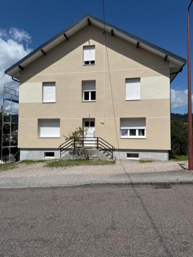 Rochire Location 1, Vosges
