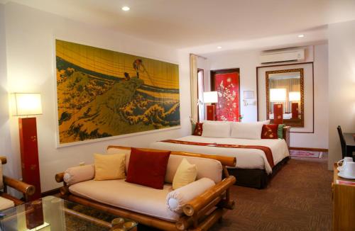 room detail thumbnail 0