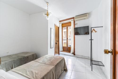 Hostal Marie Del Mar, Madrid