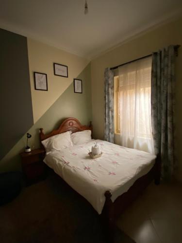 One-Bedroom Apartment image 3