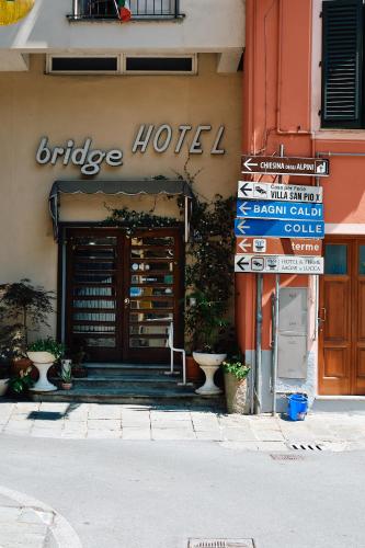Bridge Hotel 2