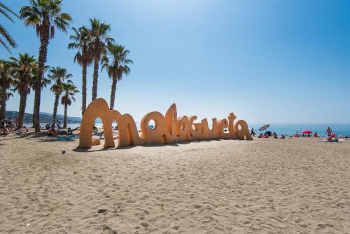 NEW 1st CORNER City center Apartment Ideal for Groups, Málaga