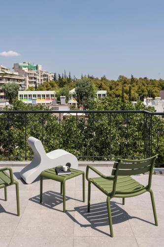 Näkymä, Fits Living in Zografou