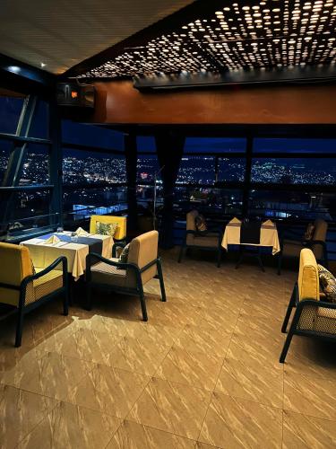 Aussicht, URBAN PARK SUITES HOTEL in Kigali