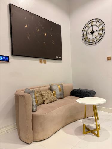 King Room with Balcony image 1