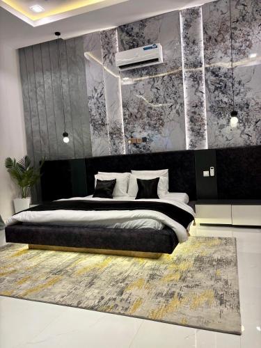 King Room with Balcony image 10
