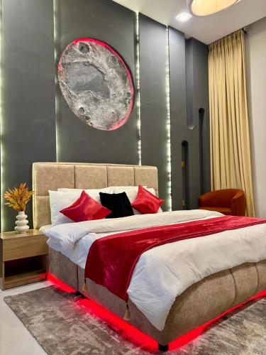 Queen Room image 1