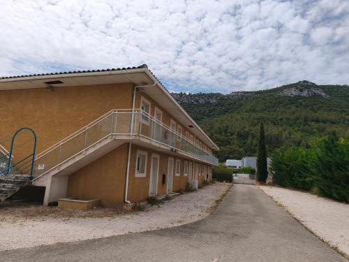 Residella hotel in Gemenos