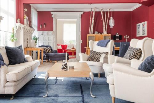 . Elegant 8BR Mansion Retreat