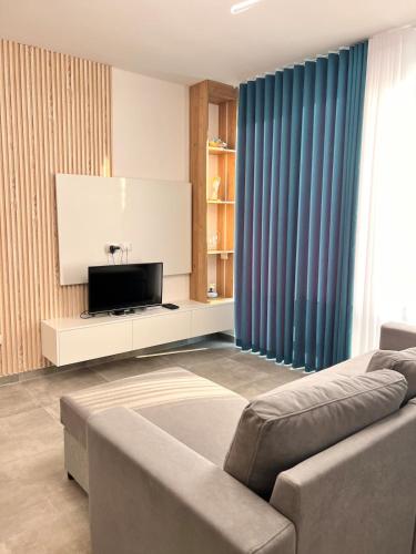 Talea Luxe Apartment, Tale