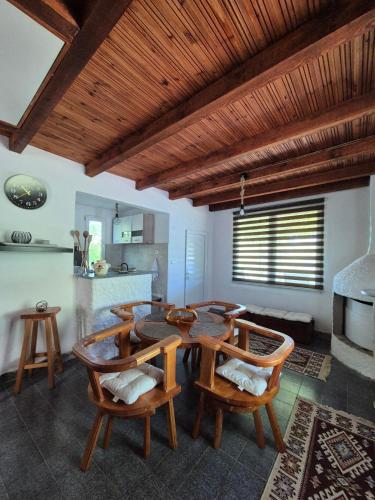 virtuve, Old Fisherman House, Skadar lake in Karuč