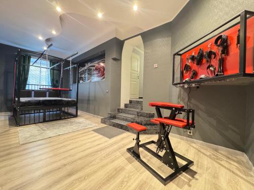 BDSM accommodation Tallinn, Private Luxury Romance Studio Apartment Tallinn Old Town adults only, Tallin (foto 5)