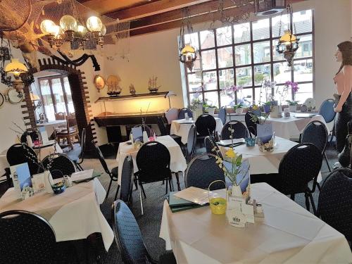 Hotel-Restaurant Cafe Caro - image 11