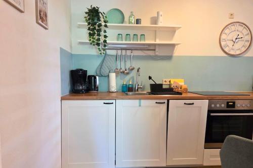 Kitchen, Grune Oase mit eigener Terrasse zwischen Altstadt und Hafen #1 in Senftenberg