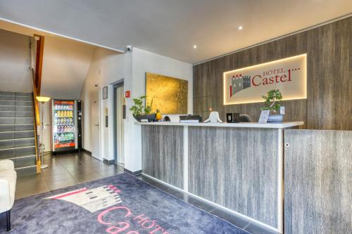 大堂, 卡斯特爾酒店 (Hotel Castel) in 錫永