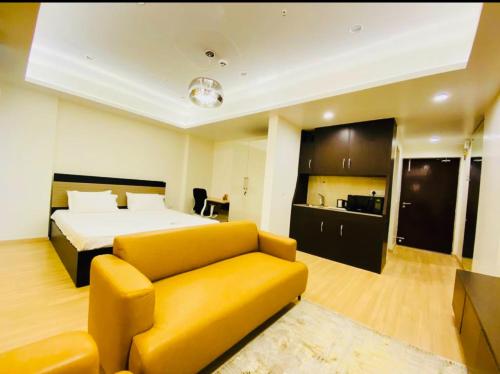 Country Inn & Suites By Migrolino in Lucknow