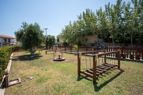 Kelyfos Hotel - image 12