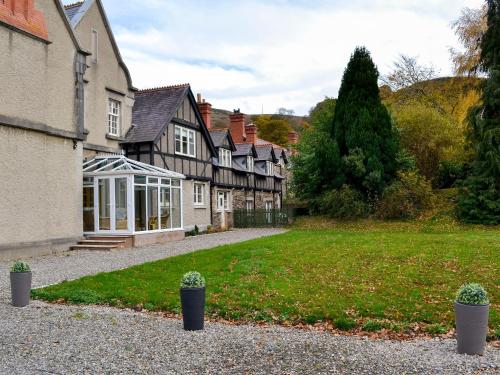 Viesnīcas āriene, The East Wing At Grove Hall in Llandyrnog