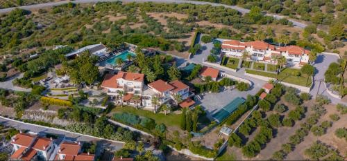 Kelyfos Hotel - image 13