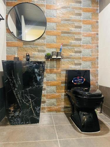 Cozy & Stylish Studio Apt at DHA VI - Kh-Bukhari - image 6