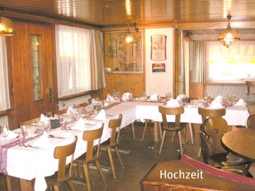 Étterem, Hotel-Restaurant Alpina in Innertkirchen