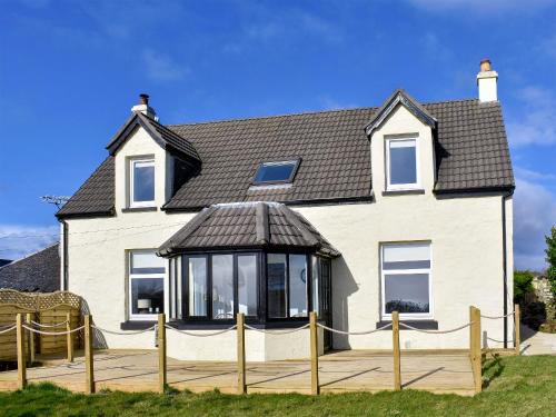 Exterior view, Loanmhor in Gourock