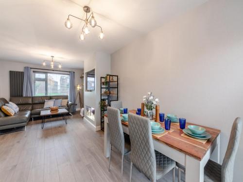 Exterior view, Druridge Hideout in Broomhill