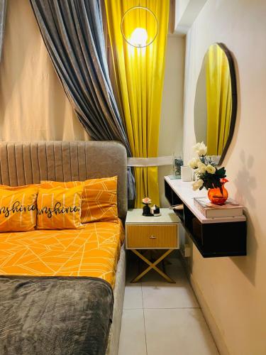Cozy 2bed Studio Apt at DHA VI - Kh-Bukhari