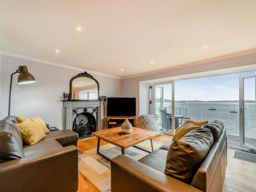 Point House