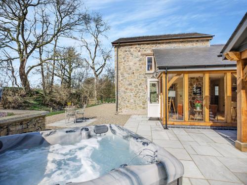 Зовнішній вигляд готелю, The Mill in Лендріндод Уеллс