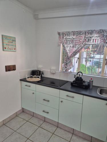 kök, Ulu Garden Cottage in Margate