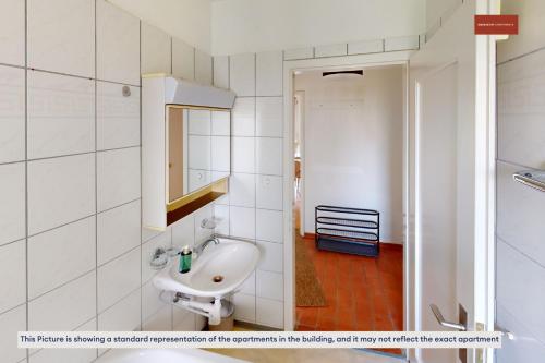 Practical Zurich Stay, Great Value, Zürich (photo 4)