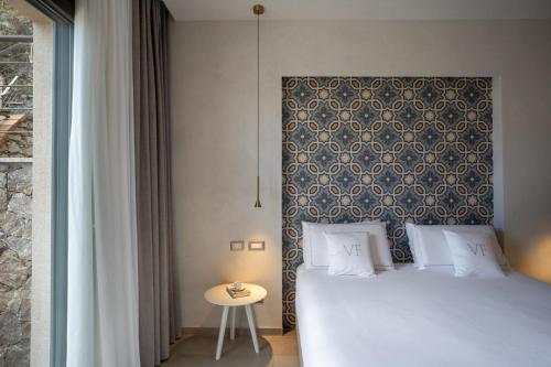 Classic Double or Twin Room image 4