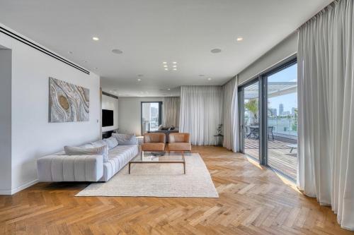 Gibor Penthouse, Tel Aviv