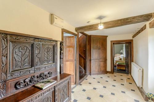 บริการและสิ่งอำนวยความสะดวก, Elton House in เอลตัน