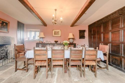 บริการและสิ่งอำนวยความสะดวก, Elton House in เอลตัน