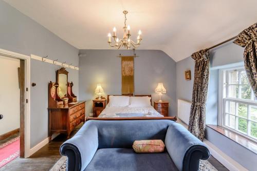 บริการและสิ่งอำนวยความสะดวก, Elton House in เอลตัน