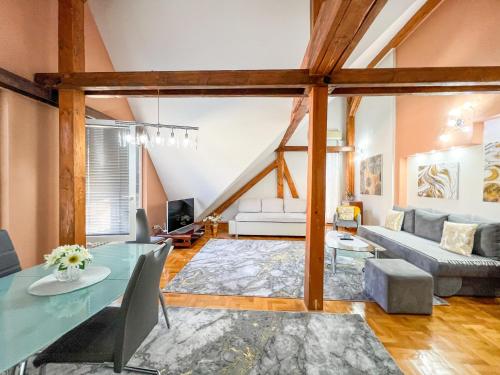 Three-Bedroom Apartment image 5