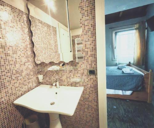 Venice Dose Suite – Venice, GA