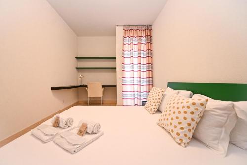 Apartment image 8