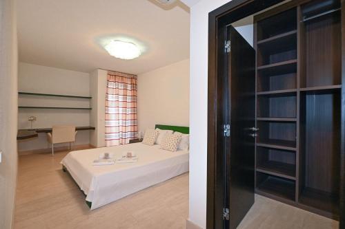 Apartment image 7