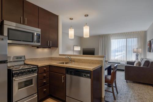 TownePlace Suites by Marriott Albuquerque North - image 13
