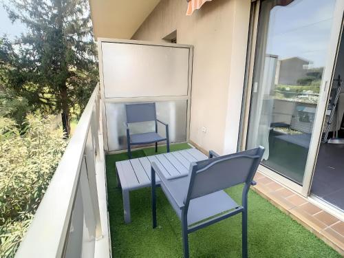 Balcony/terrace, Superbe Appartement 2p avec place de parking in Laval