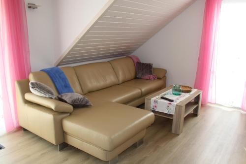 Ferienwohnung am Fuße der Burg Hohenzollern OG in Hechingen