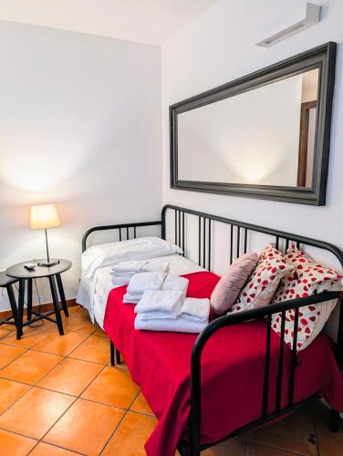 Economy Double Room image 7
