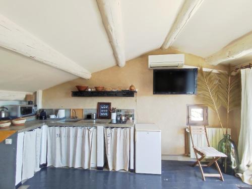 Appartement climatisé avec belle terrasse à 10 min d'Uzès (Appartement climatise avec belle terrasse a 10 min d'Uzes) in Vallabrix