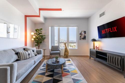 Artsy Home in Lil Tokyo-Free Parking-1Mi to DTLA, Los Angeles