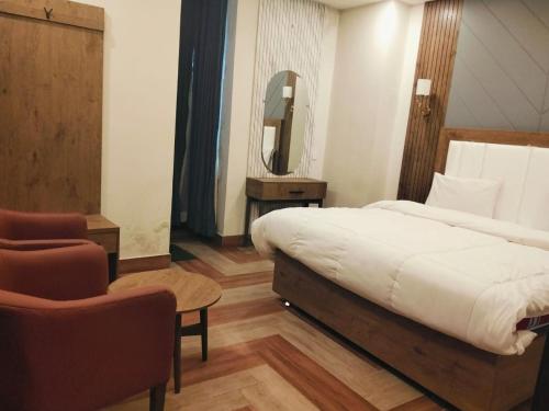 Hotel 44 - image 5