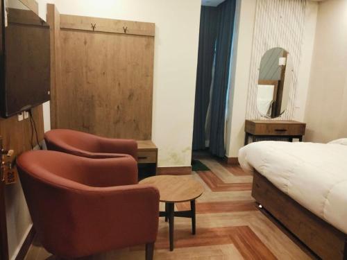 Hotel 44 - image 7