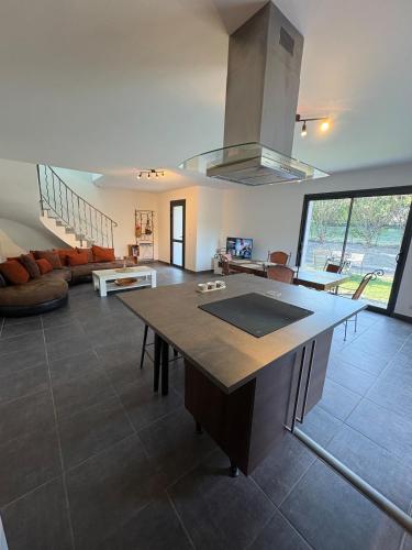 La Felicita-Independent House-Terrace-8 Pers in Saint-Jean-de-Maurienne